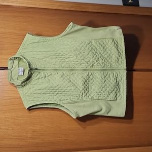 Women's green Columbia lightweight vest.